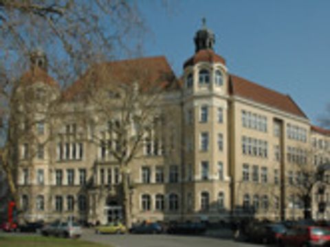 VHS Tempelhof-Schöneberg am Barbarossaplatz