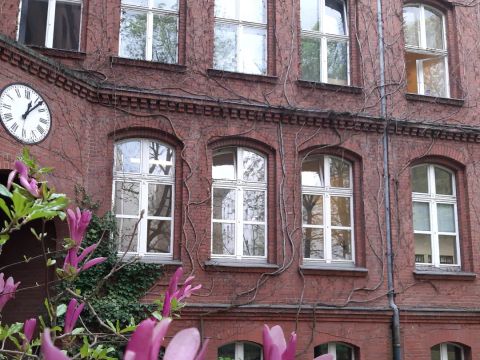 Innenhof der vhs Charlottenburg-Wilmersdorf