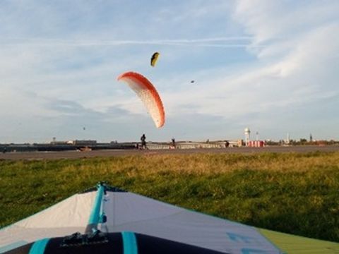Drachen auf dem Tempelhofer Feld