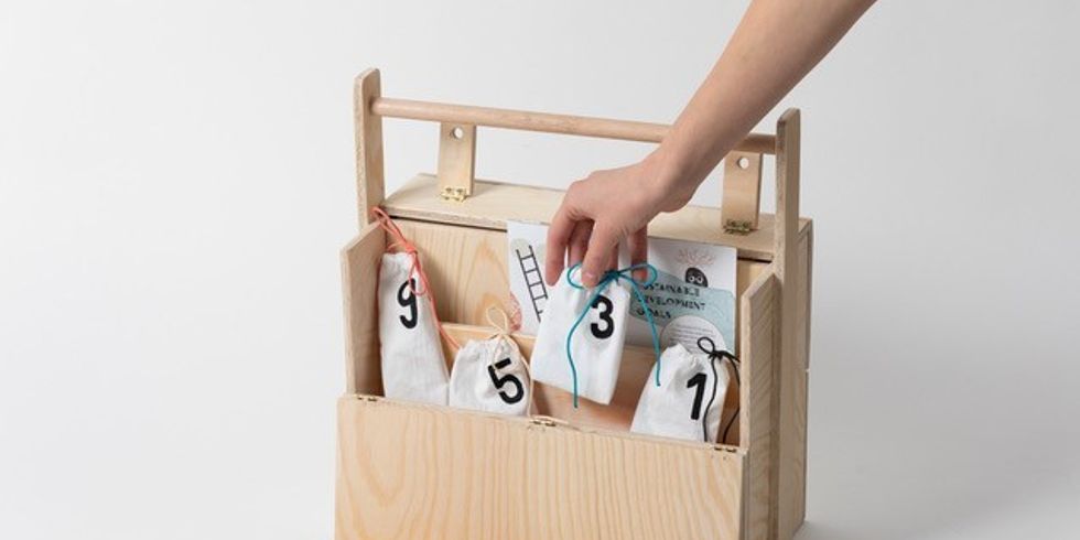 Education Box #2030