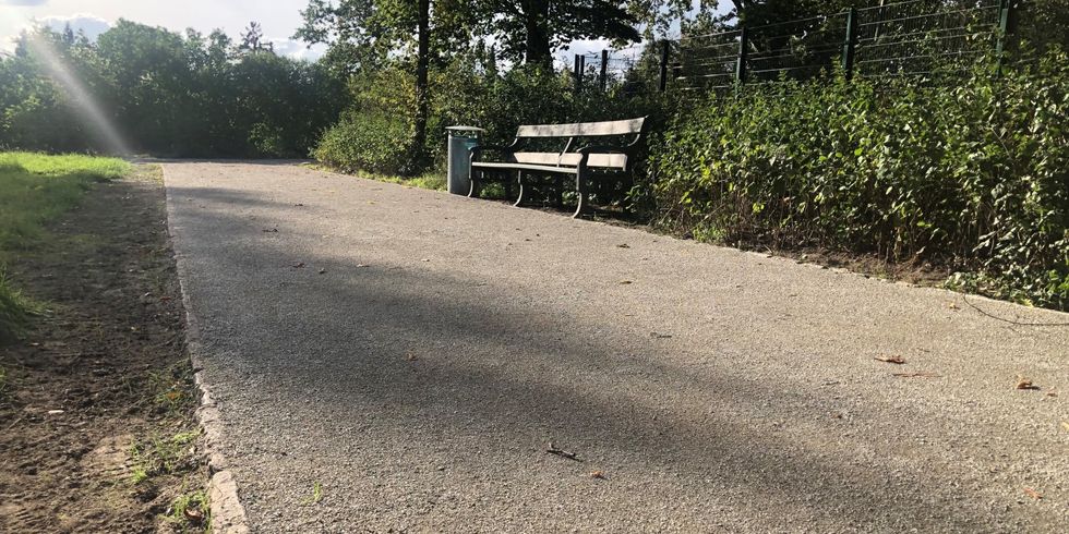 Die frisch sanierten Wege im Ruhwaldpark.
