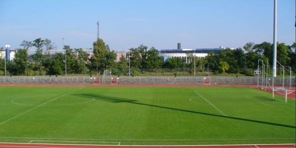 Die Sportplätze des Bezirks können ab Montag wieder länger genutzt werden.