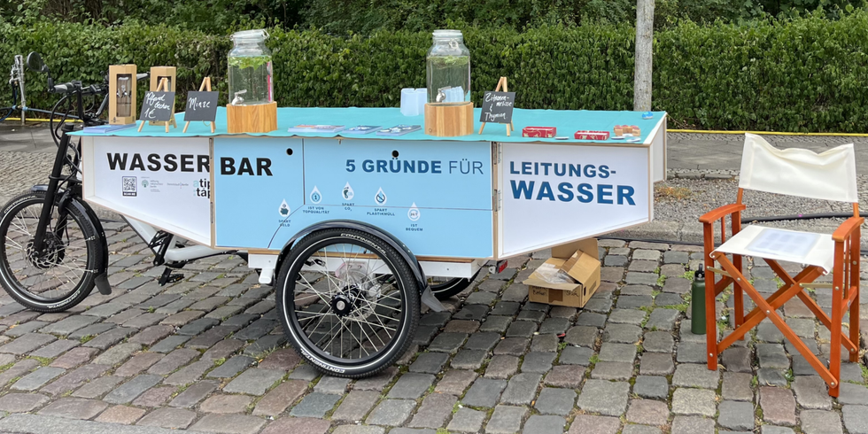 Die Wasserbar präsentiert fünf Gründe für Leitungswasser.