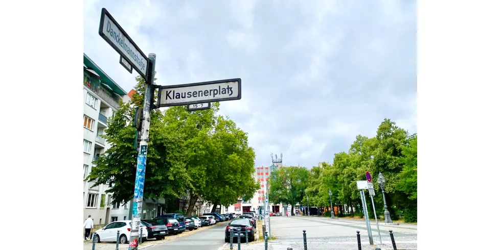 Treffpunkt Ecke Klausenerplatz und Danckelmannstraße