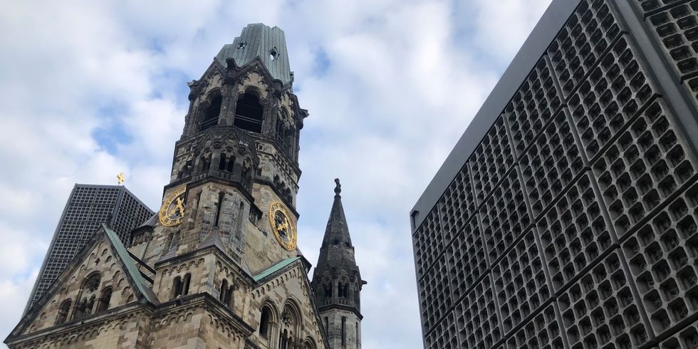 Die Kaiser-Wilhelm Gedächtniskirche auf dem Breitscheidplatz.