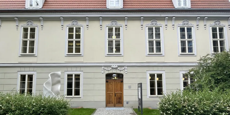 Eingang zum Schoeler-Schlösschen.