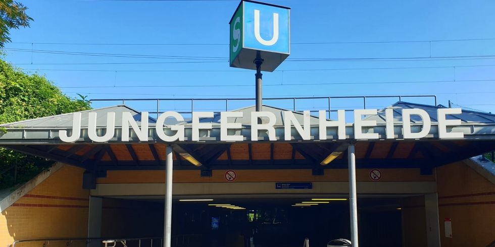 Bahnhof Jungfernheide, Eingang links