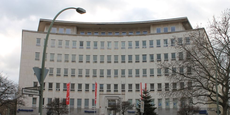 Dienstgebäude Hohenzollerndamm 174-177, Kiezspaziergang 12.12.2015