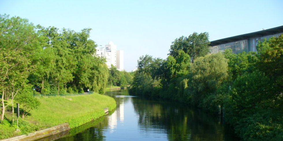 Landwehrkanal an der Charlottenburger Brücke