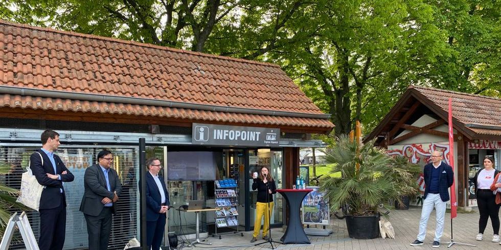 Einweihung des Infopoints am Treptower Hafen