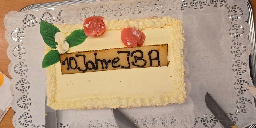 Kuchen zum 10-Jähringen Jubilärum der Jugendberufsagentur