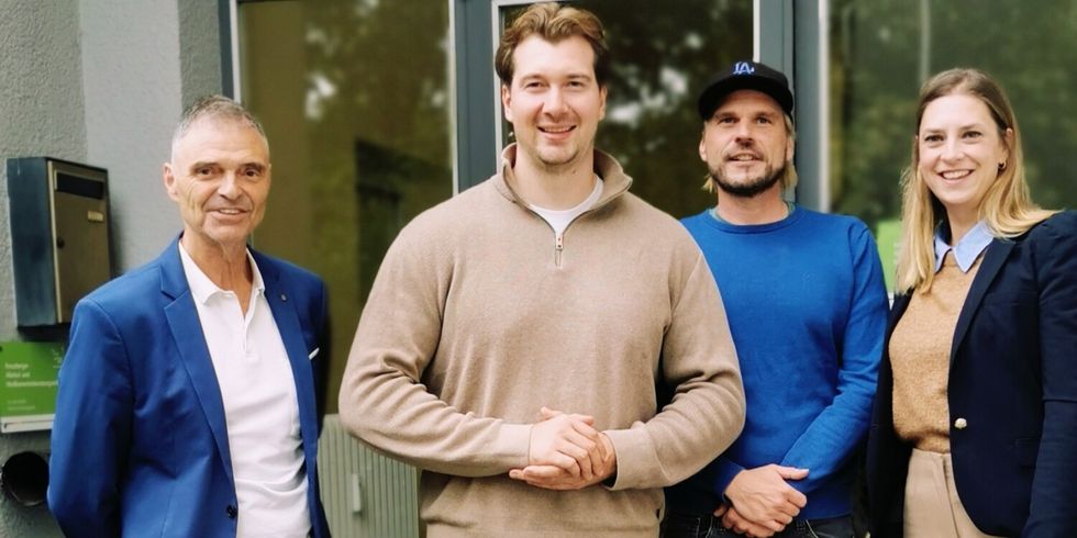 Im Gespräch mit den Mitarbeitern informierte sich Bezirksstadtrat Max Kindler über die Anliegen und Herausforderungen der Einrichtung