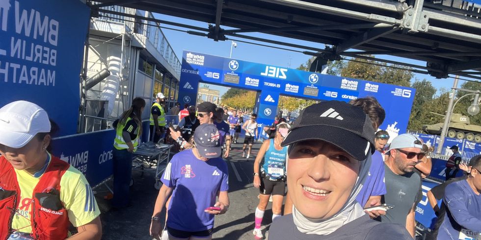 Frau Selimović läuft den Marathon