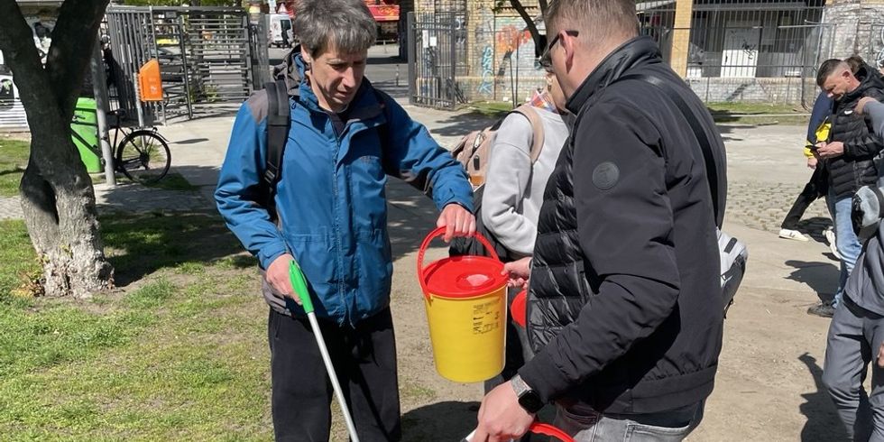 Die Teilnehmer*innen der Initiative sorgten mit ihrer Aktion für mehr Sauberkeit im Görlitzer Park
