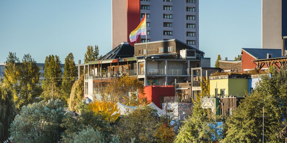 Foto über die Spree auf das Holzmarkt-Gelände