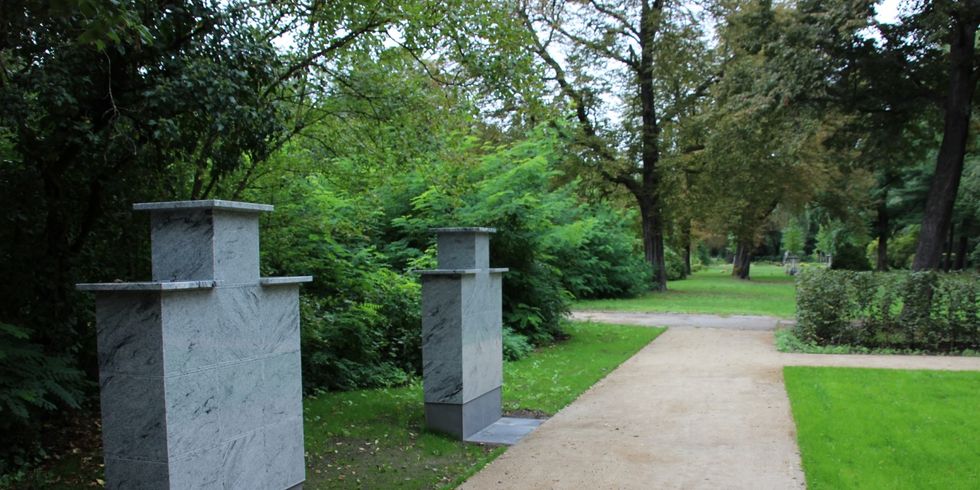 Neue Urnenwände