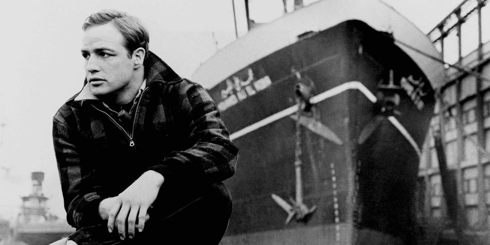 Der junge Marlon Brando in „Die Faust im Nacken“ (USA, 1957).
