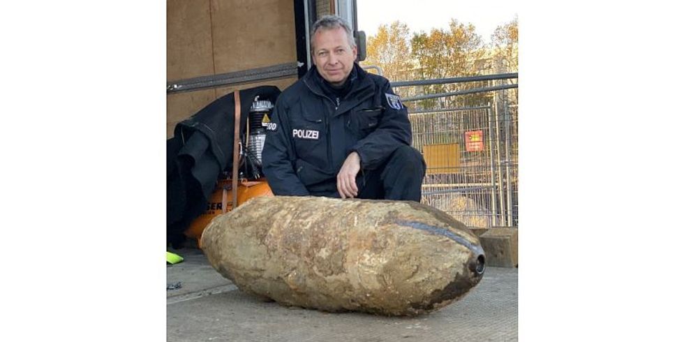 Die Weltkriegsbombe in Hellersdorf ist entschärft