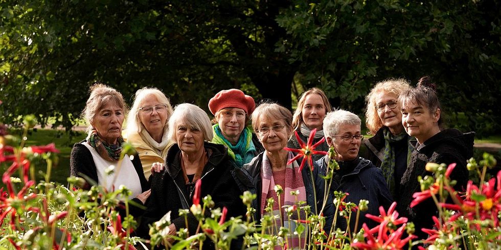 Gruppenbild FrauenKunstKarawane