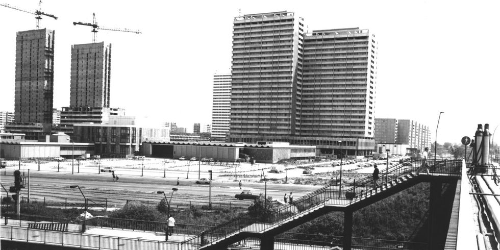 Helene-Weigel-Platz Mai1983
