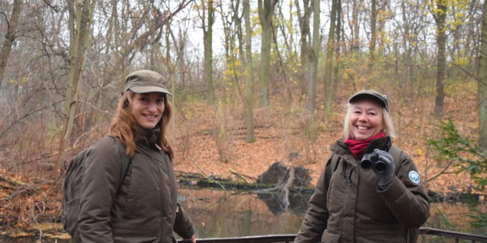 Die Stadtnatur-Rangerinnen von Mitte: Dr. Laura Damerius und Simone Völker.