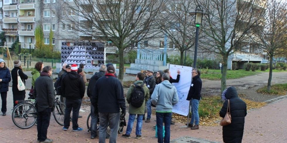 Kiezspaziergang zur Qualifizierung des Grünzuges im Kosmosviertel