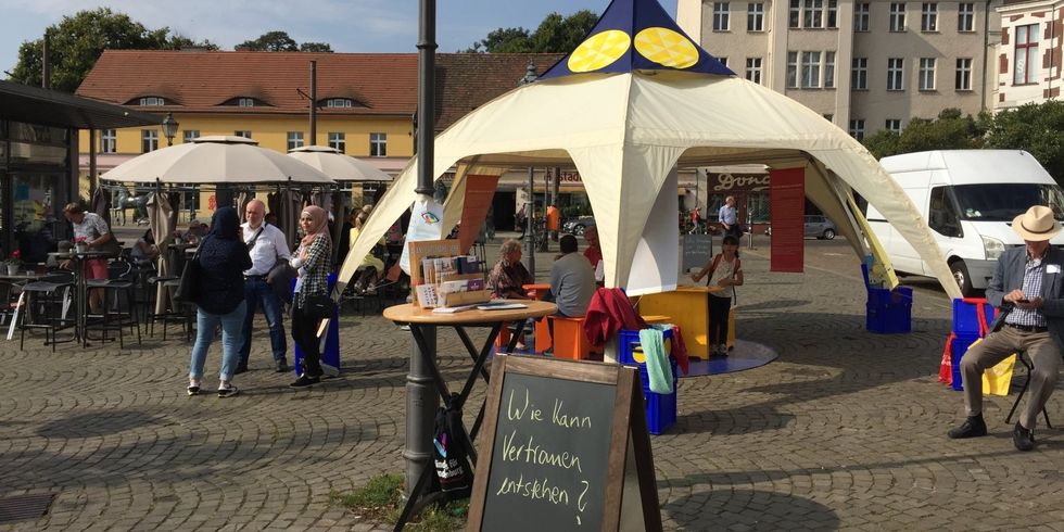 Dialoge im öffentlichen Raum - Schlossplatz Köpenick