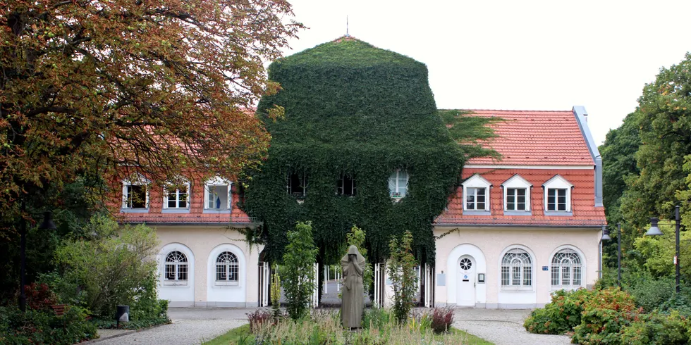 Friedhof Baumschulenweg, Haupteingang