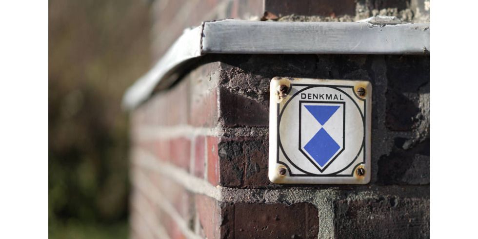 Denkmal Schild