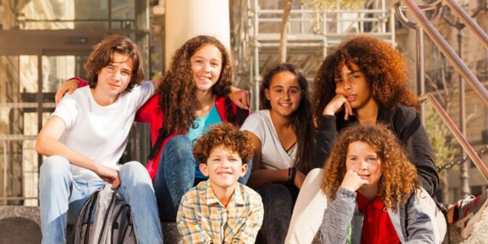 Gruppe von Kids und Teens