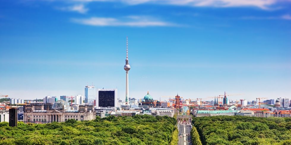 Berlin panorama. Berliner Fernsehturm und bedeutende Sehenswürdigkeiten
