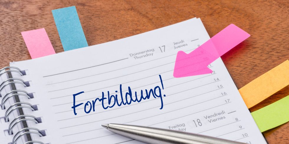 Terminkalender mit Hinweissticker Fortbildung