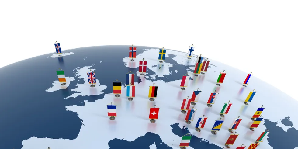 Länder und Flaggen von Europa