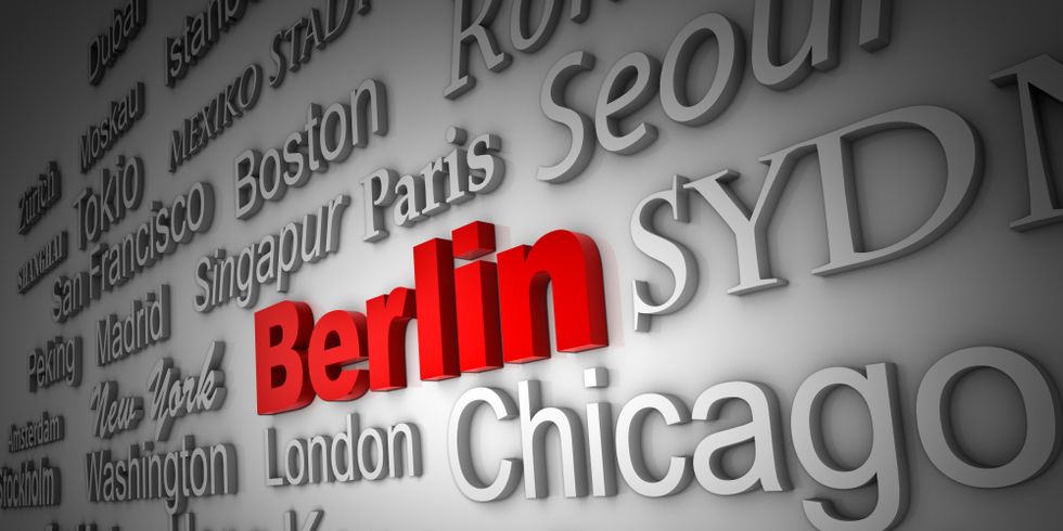 3D-Schriften mit roter Berlin-Aufschrift