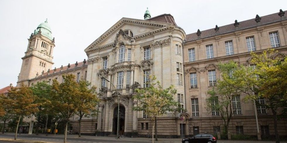 Haupteingang des AG Tiergarten in der Turmstraße 91