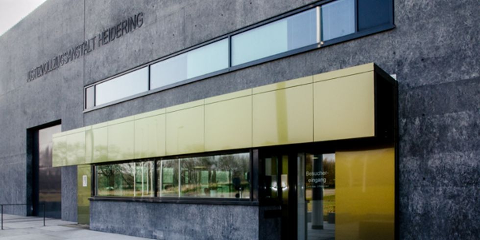 Eingangsbereich der JVA Heidering