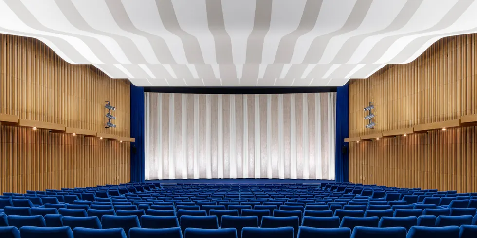 Großer Kinosaal im Kino International