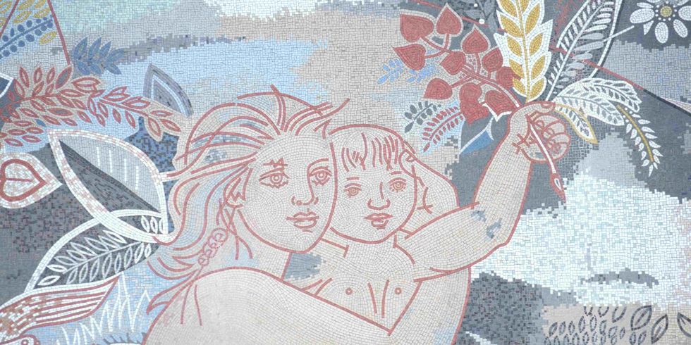 Mosaik von Walter Womacka in der Marzahner Promenade 45
