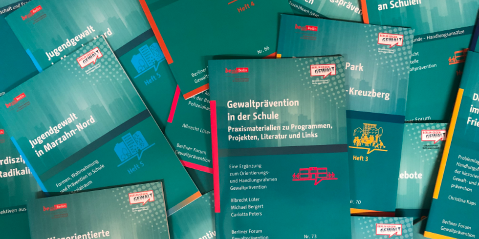verschiedene Ausgaben des "Berliner Forum Gewaltprävention"