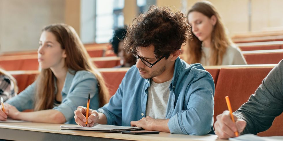 Studium - Studenten in einem Hörsaal