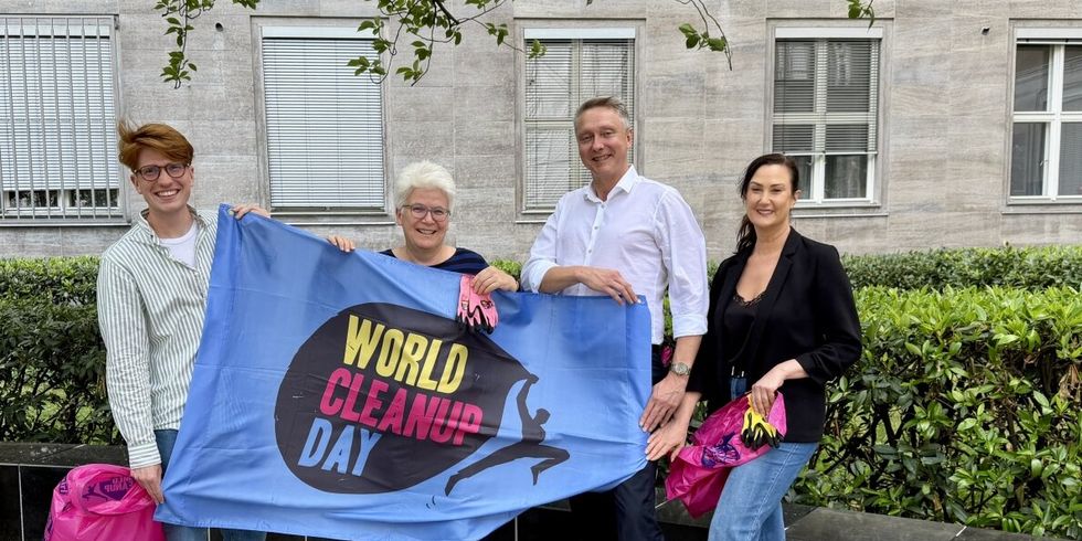 World Cleanup Day Flagge
