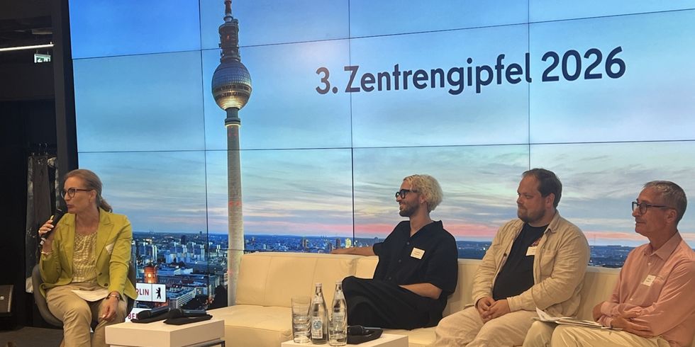 Bild vom 3. Berliner Zentrengipfel, 29.06.2026 mit Bühne