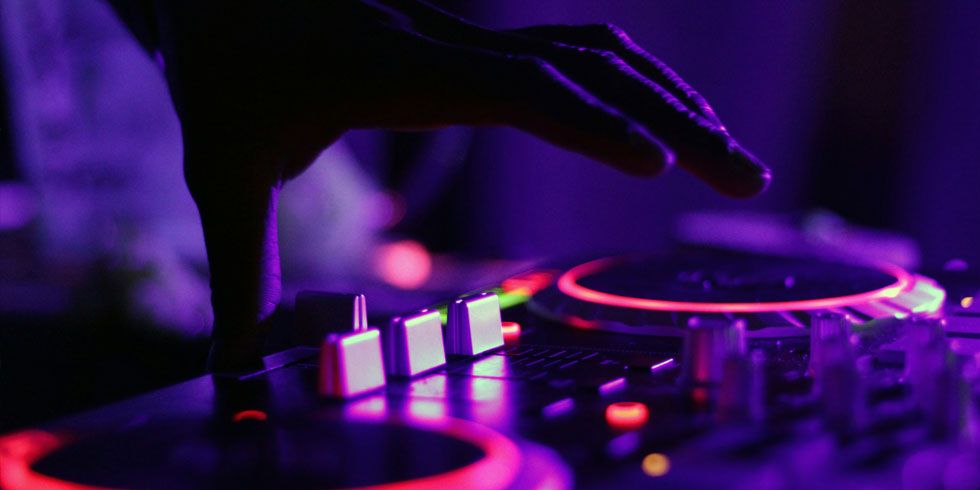 DJ
