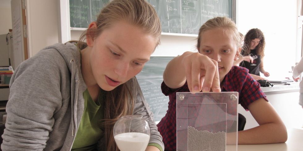 Schülerinnen im Kurs