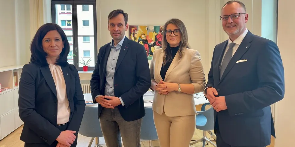 Senatorin Günther Wünsch und Staatssekretäre