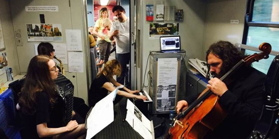 Musikeinlage im Kulturzug