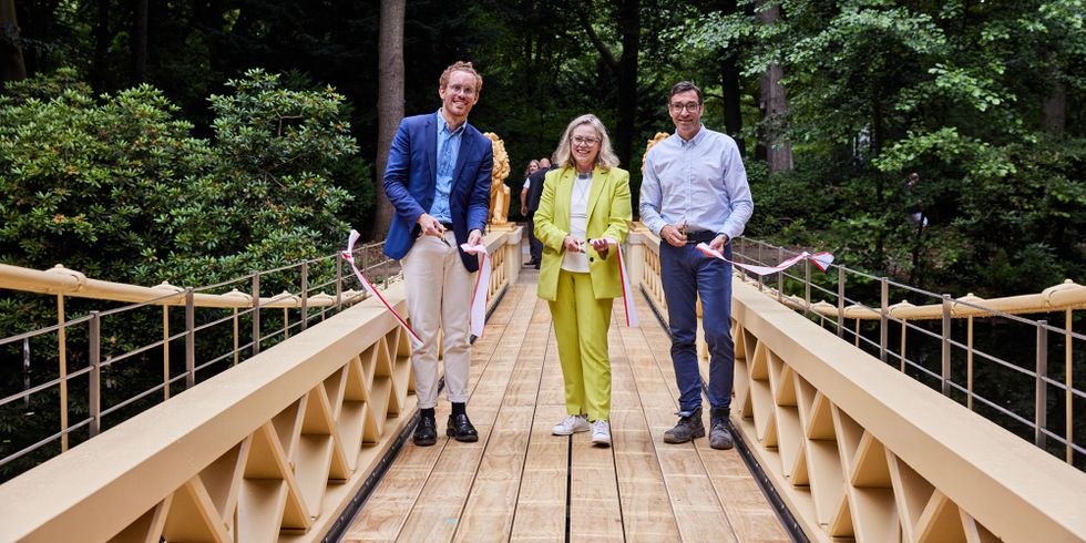 Verkehrsfreigabe der denkmalgeschützten Löwenbrücke im Großen Tiergarten