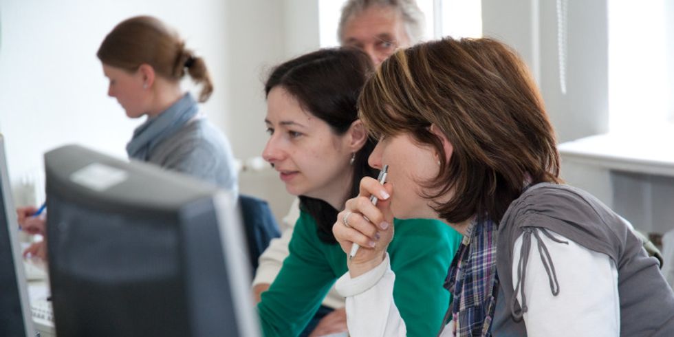 Im Kurs "Datenbanken mit Access" an der Volkshochschule Pankow