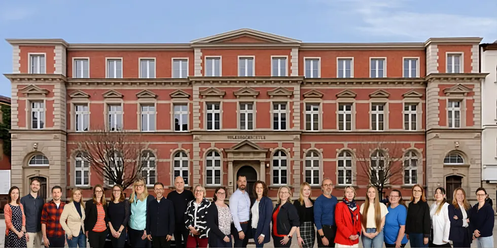 Das Team der Mitarbeitenden und Leitung der VHS Spandau
