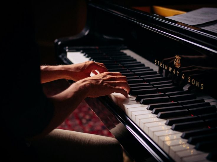 Piano Hände